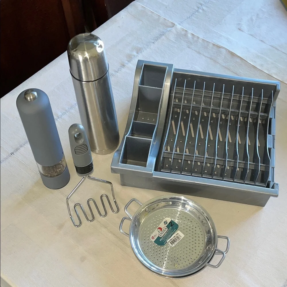 Kitchen Essentials Bundle Of 6 Items